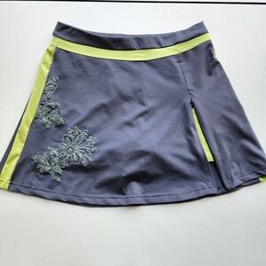 East West Women's Skirt Skort Embroidered Stitched Flowers Gray Green Sz S